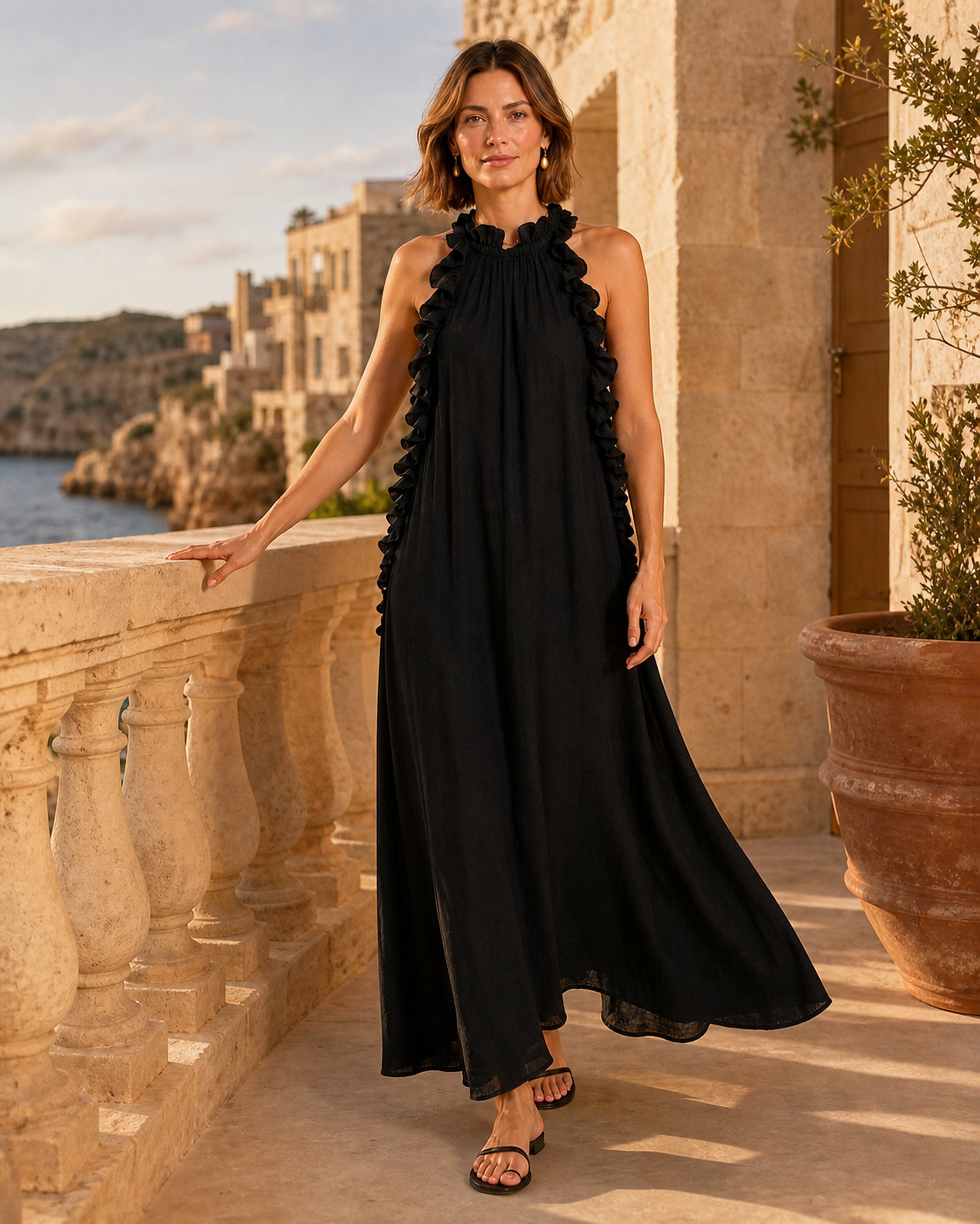 Gwyneth Negru – rochie maxi purtată în exterior