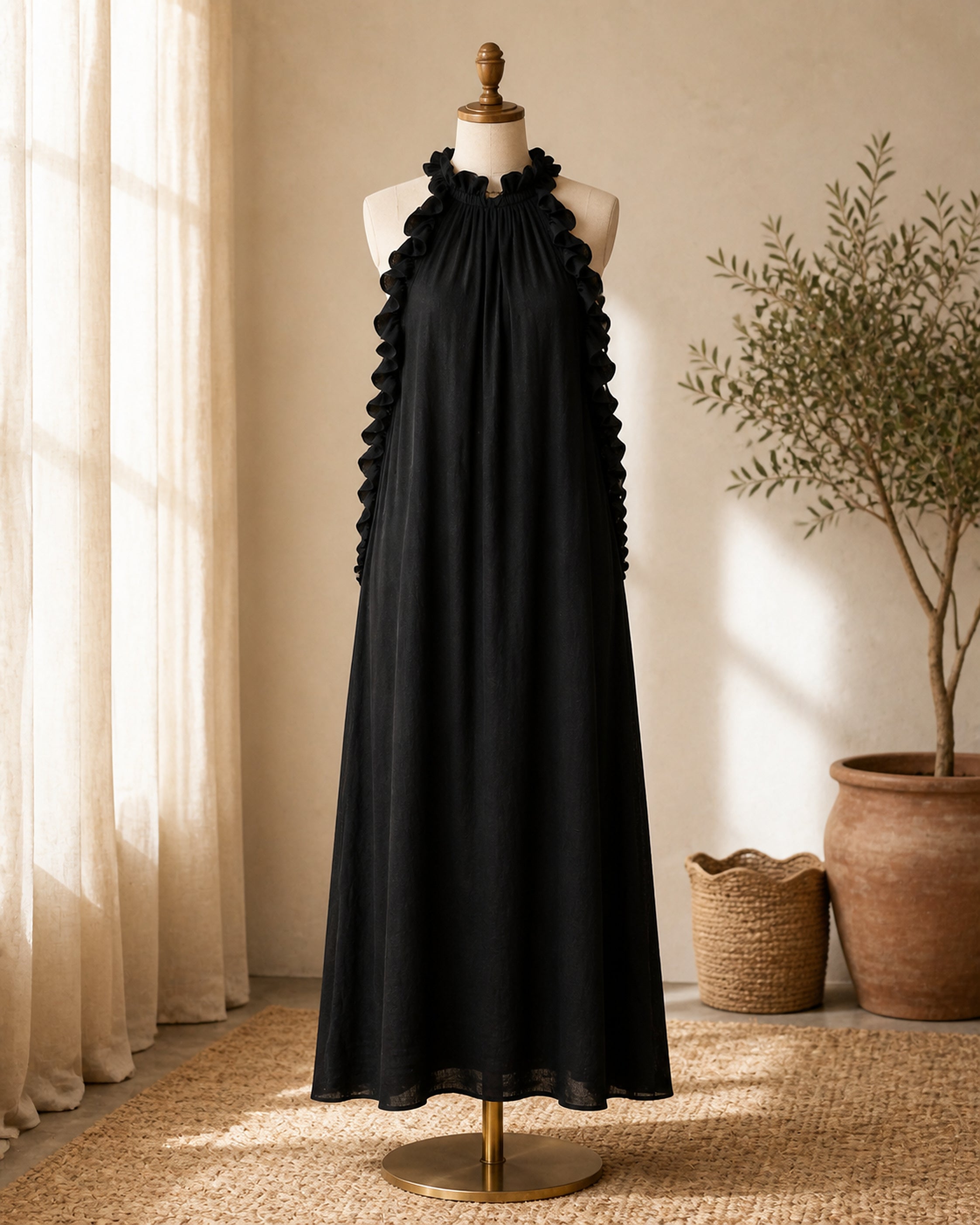 Gwyneth Negru – rochie maxi pe manechin