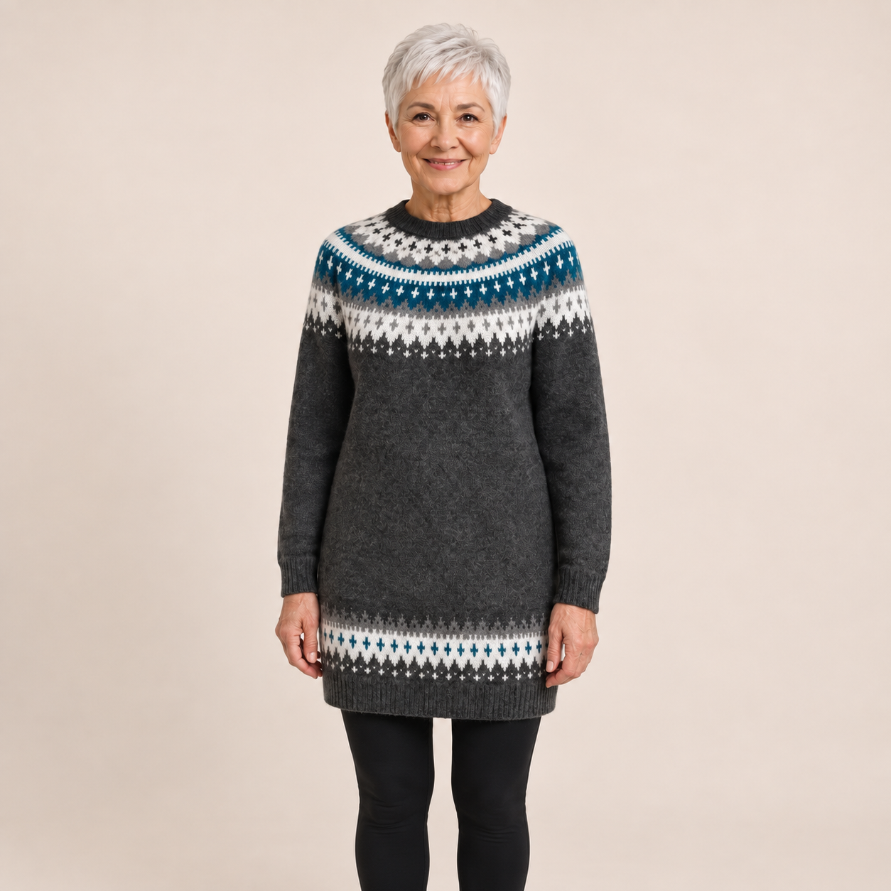 Irina-Maria grauer Nordic-Pullover – Frontalansicht