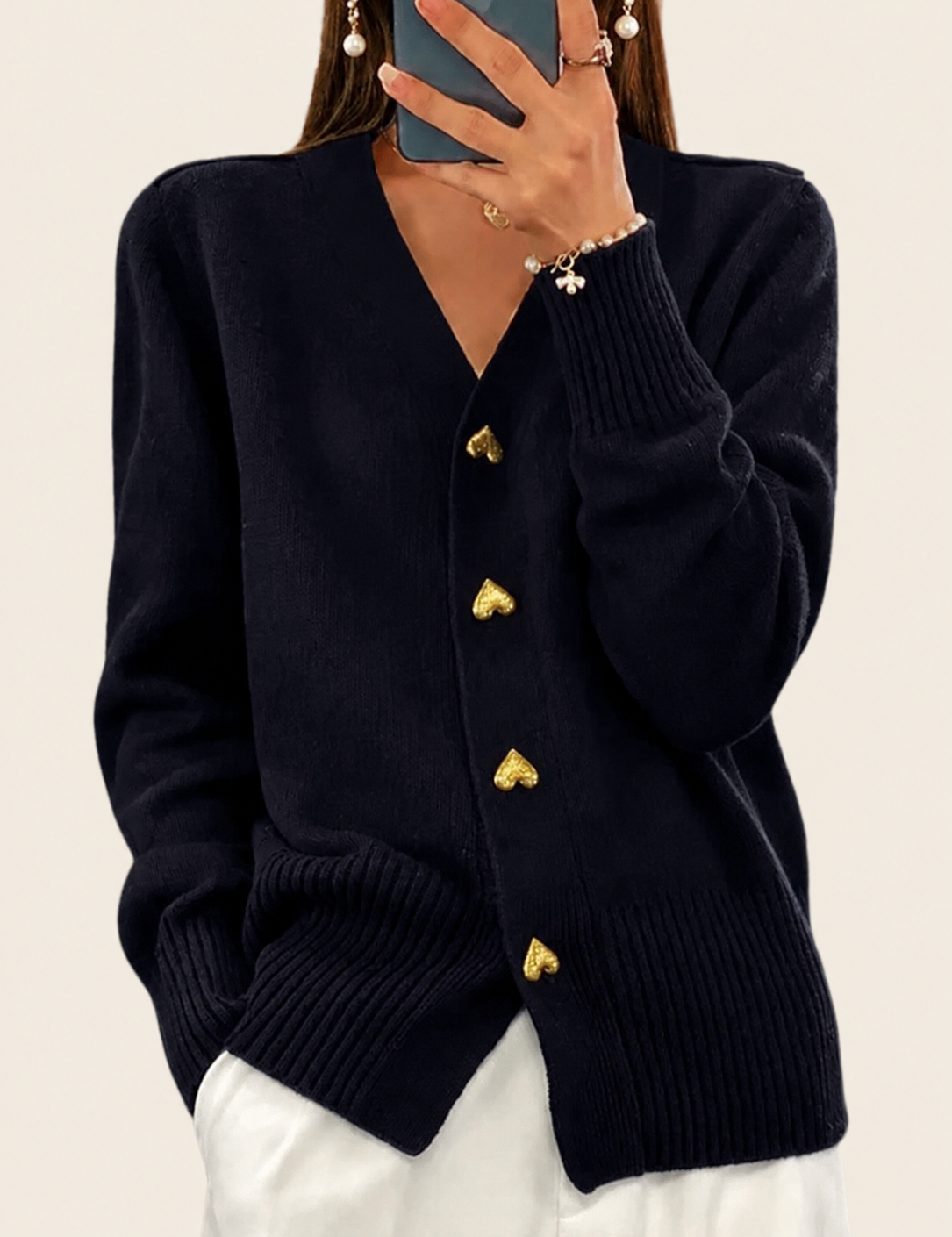 Klara | Eleganter Cardigan – uniforme Produktaufnahme