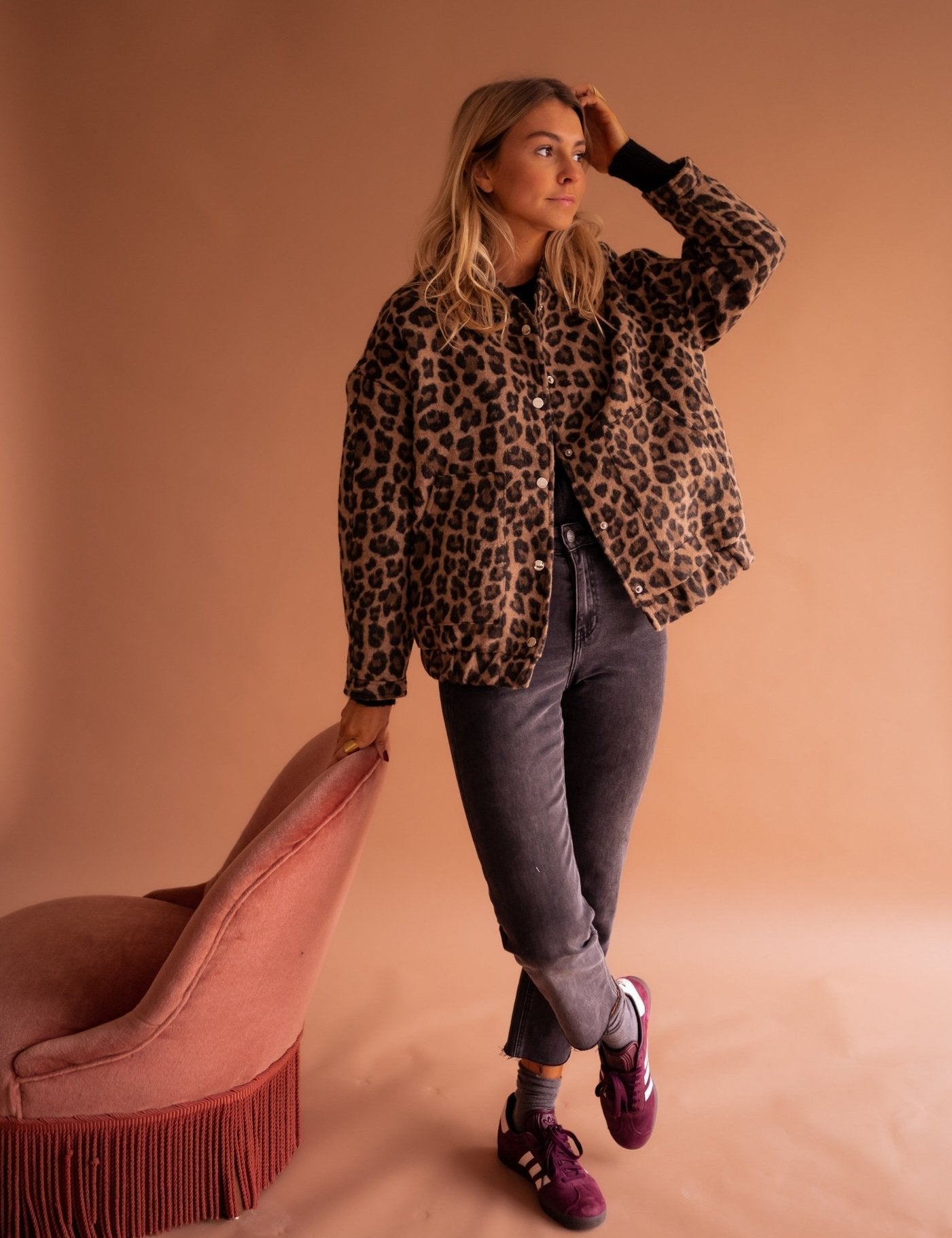 Ioana-Cristina – Jacke mit Leopardenmuster – Bild 4
