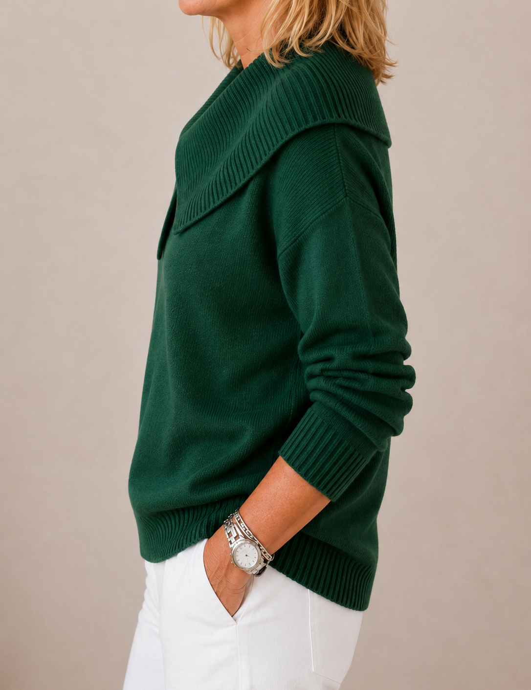 Mirela – Weicher Pullover mit großem Kragen – Bild 2