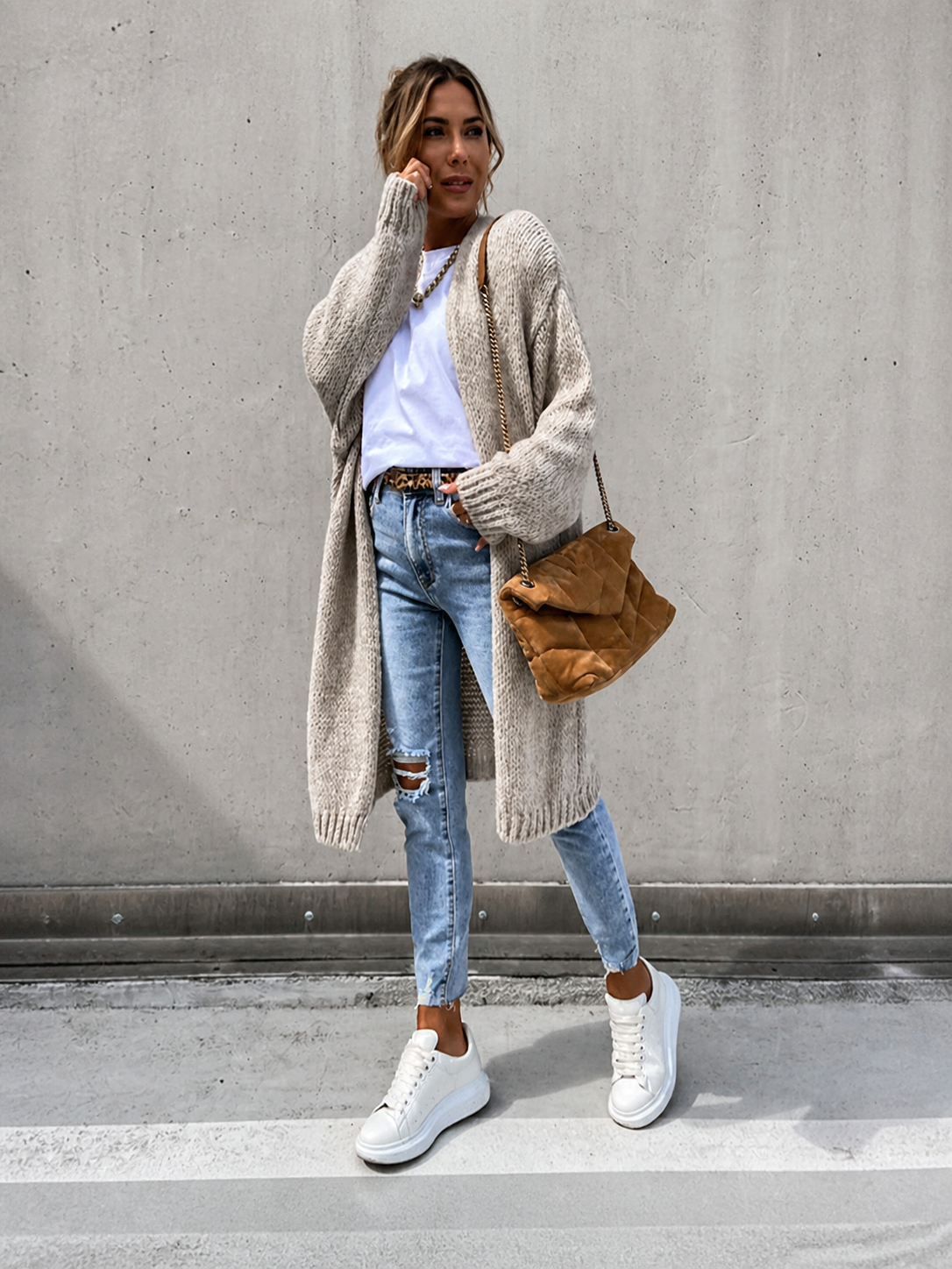 Oana cardigan lung taupe, vedere frontală integrală