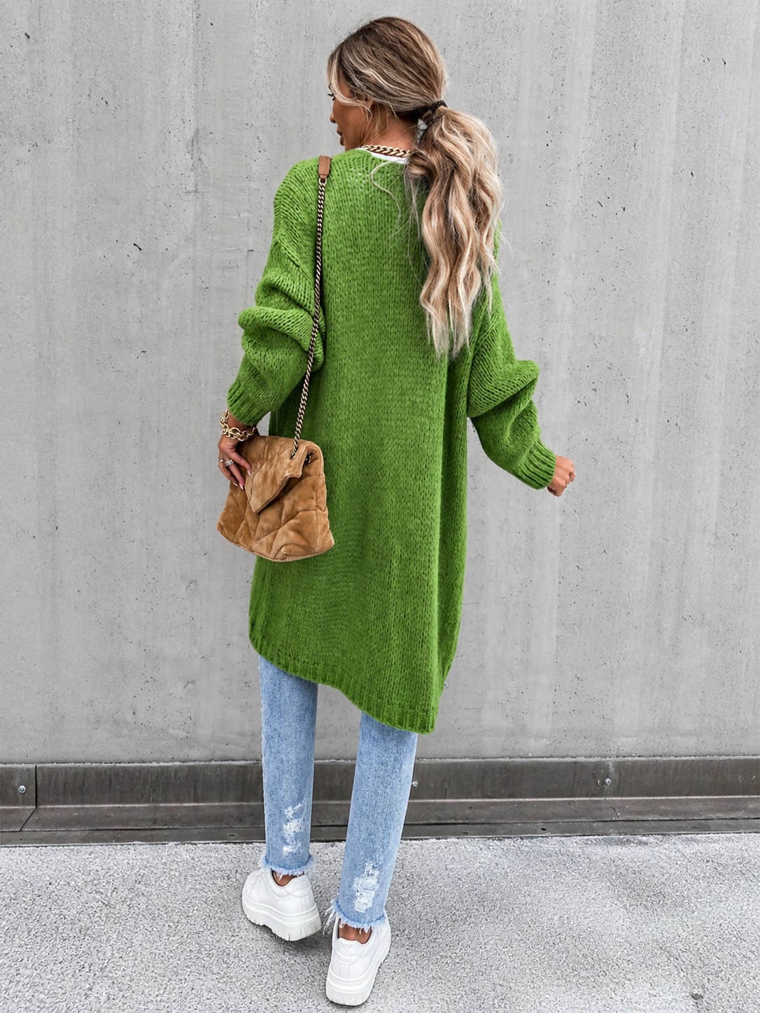 Oana cardigan lung verde, detaliu din spate