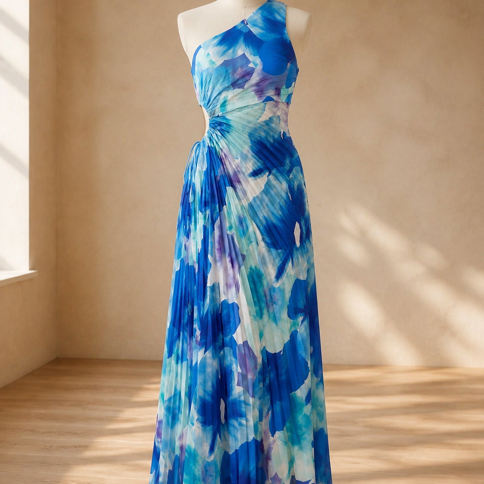 Rochie maxi florală albastră Otilia prezentată complet pe manechin