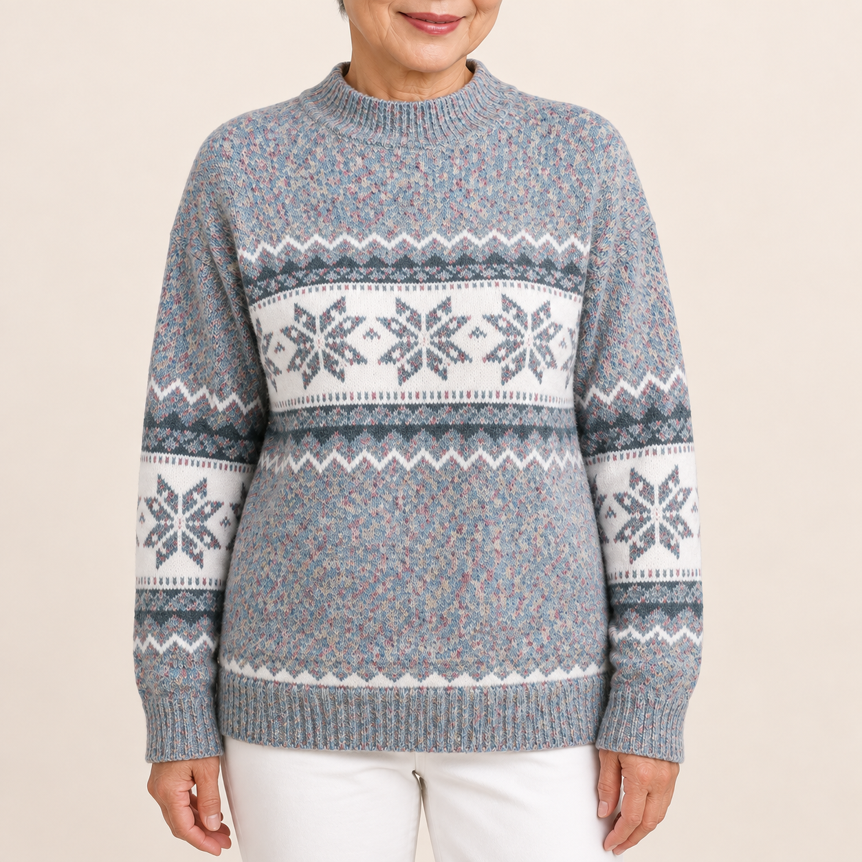 Raluca-Maria – Schneeflockenpullover Blau – Produktansicht